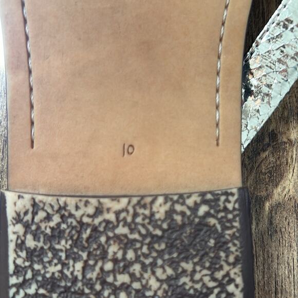 Sam Edelman Giles Gold Snakeskin Print Knotted Thong Sandals - Picture 12 of 14